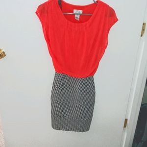 Sweet Storm Pencil-fitted dress.